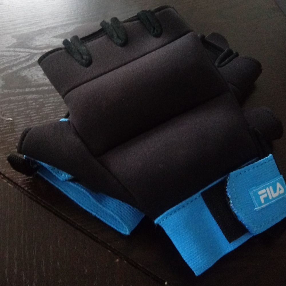 Fila weighted gloves